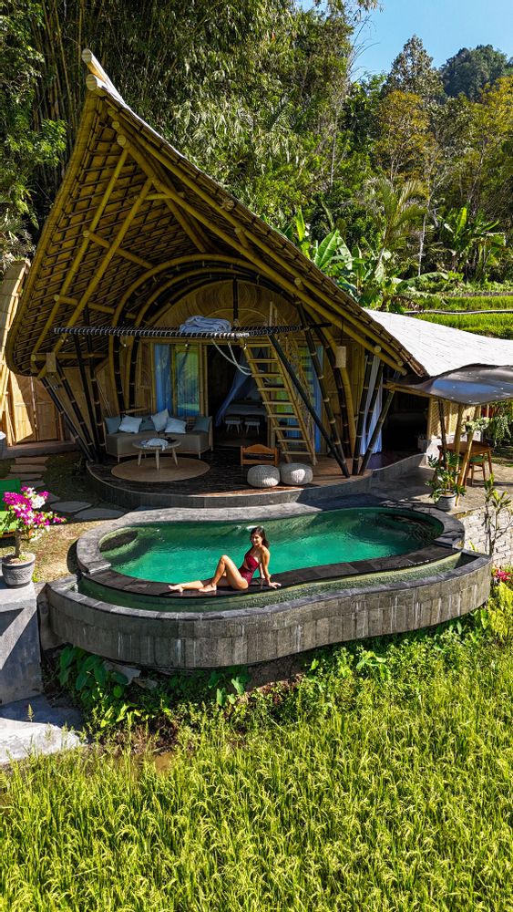 Les plus belles Bamboo House de Bali - Maison & logement en bambou avec piscine privée Bali Indonésie 