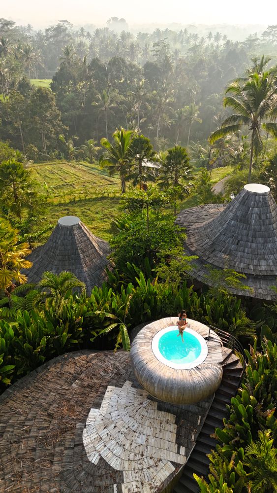 eco six bali - Les plus belles Bamboo House de Bali - Maison & logement en bambou avec piscine privée Bali Indonésie 