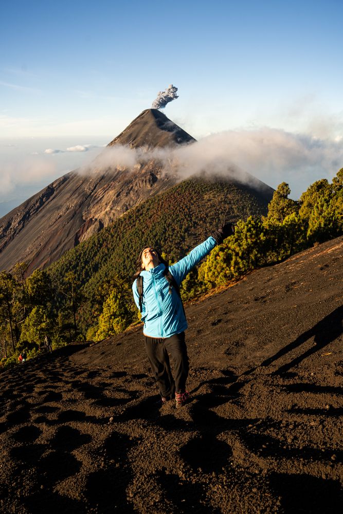 Ascension du volcan Acatenengo El Fuego Guatemala vhiking tours