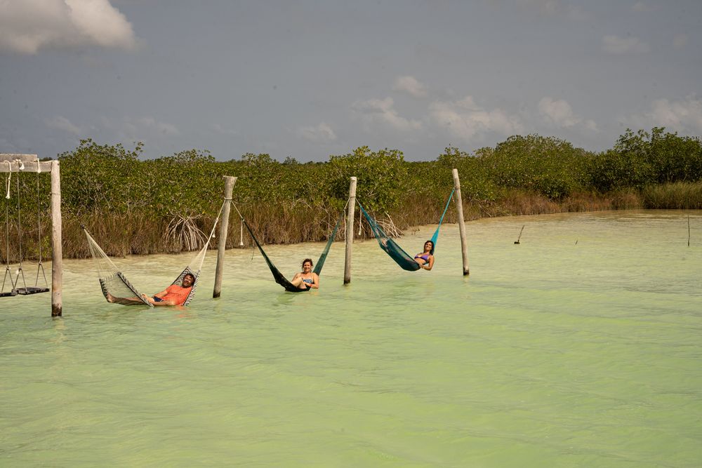 hamac dans l'eau cenotes mexique