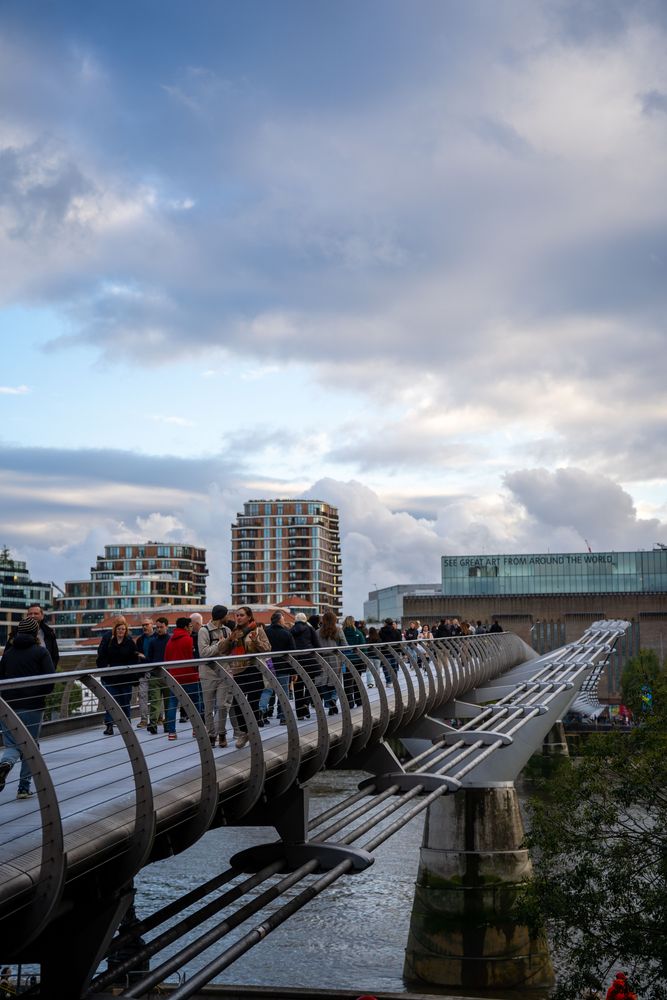 Millennium Bridge Harry Potter