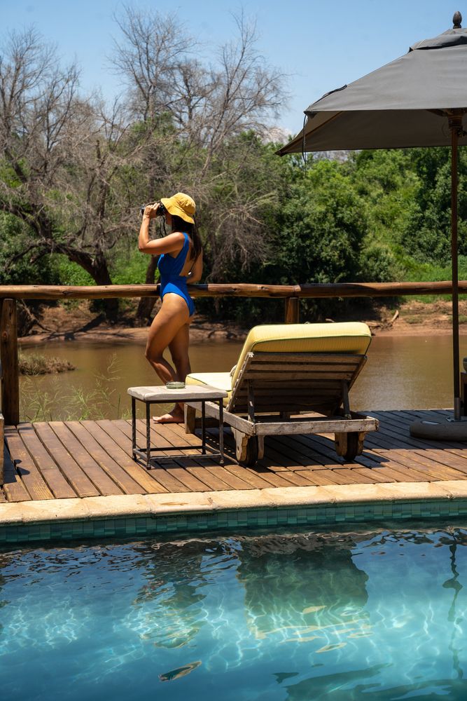 Pafuri Camp piscine avec vue rivière Parc Kruger Afrique du Sud Safari