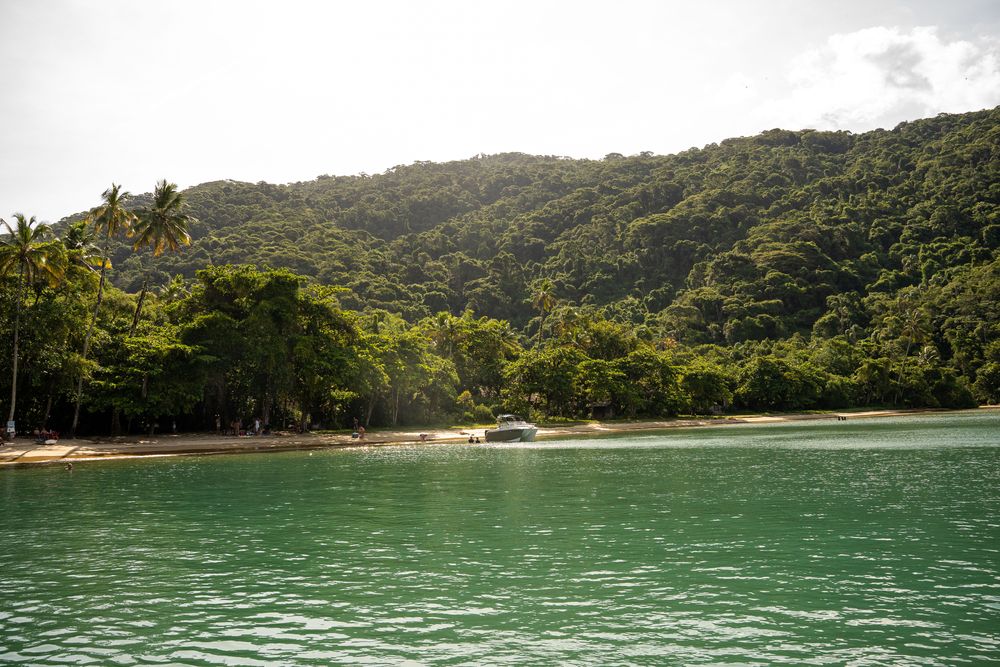les plus belles plages d'Ilha grande au brésil