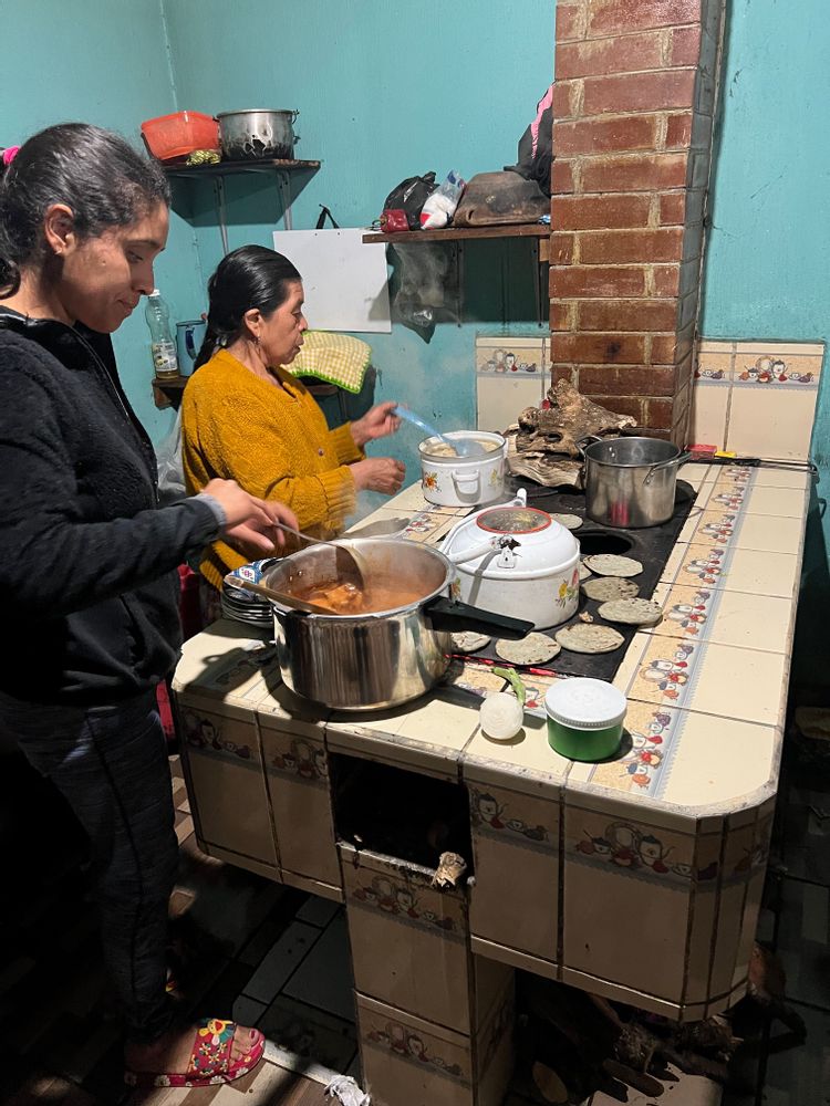 Ascension du volcan Acatenengo El Fuego Guatemala Vhiking tours 