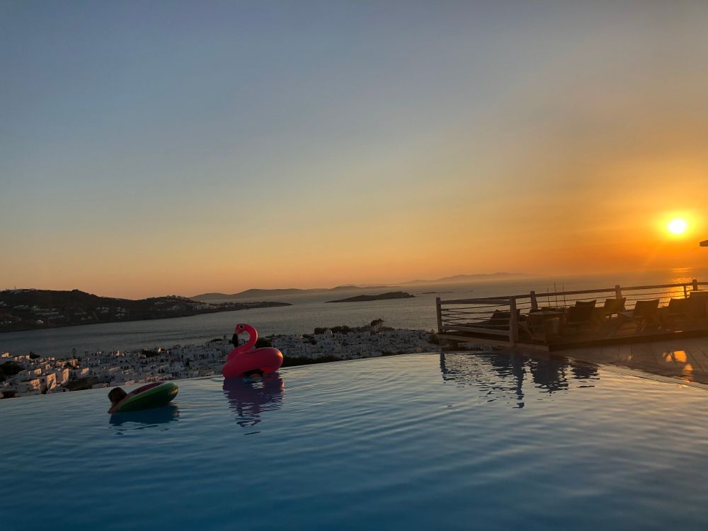 piscine rooftop Mykonos Grèce