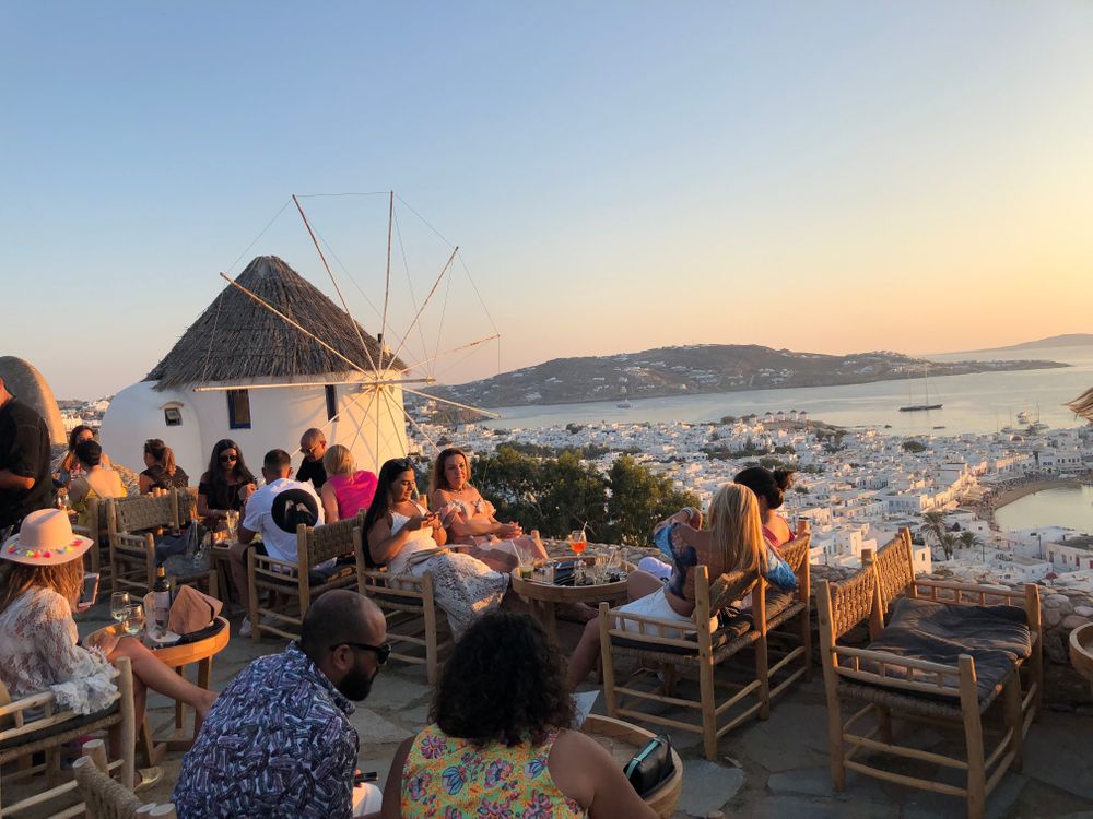180 mykonos sunset bar meilleur bar de Mykonos Grèce