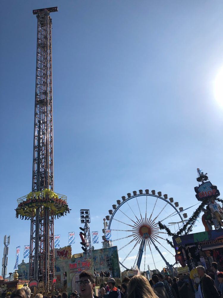 manège oktoberfest munich