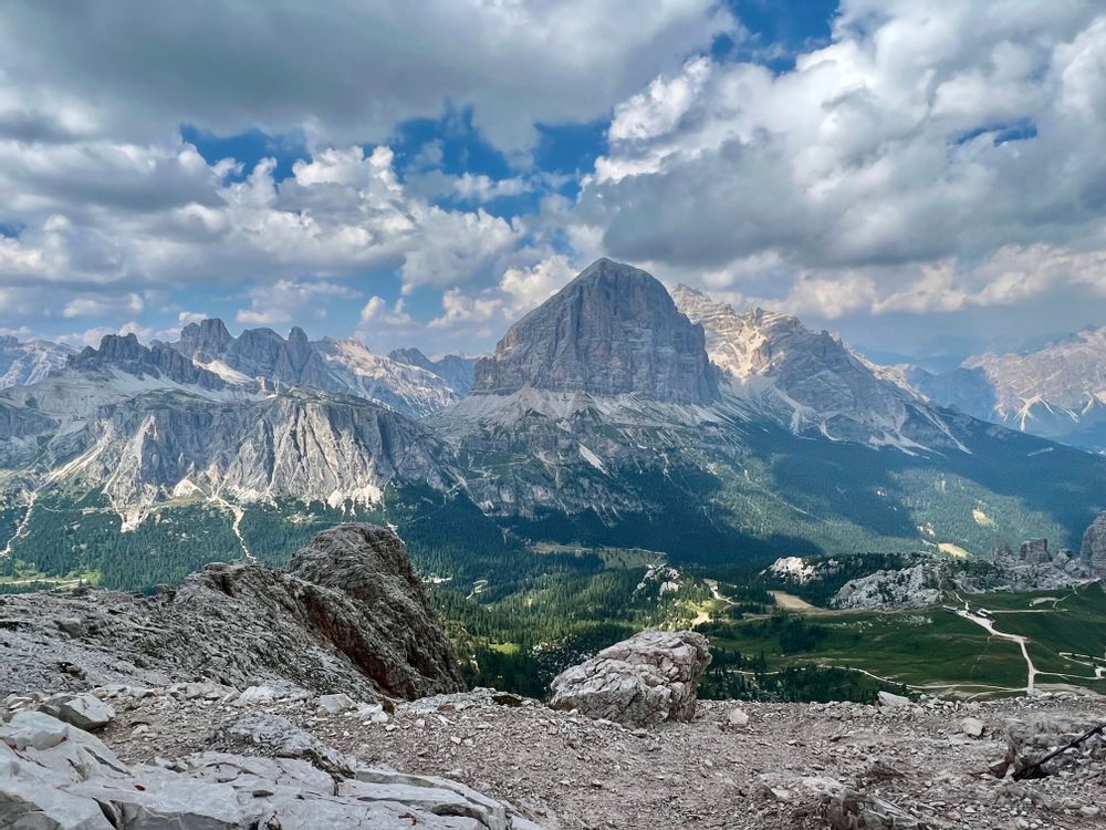 Via Ferrata Dolomites Cinque Torri Roc d'Averau Italie