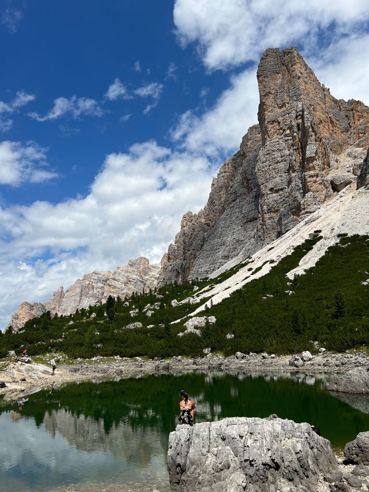 Lago di Lagazuoi Refuge Scotoni Dolomites Italie