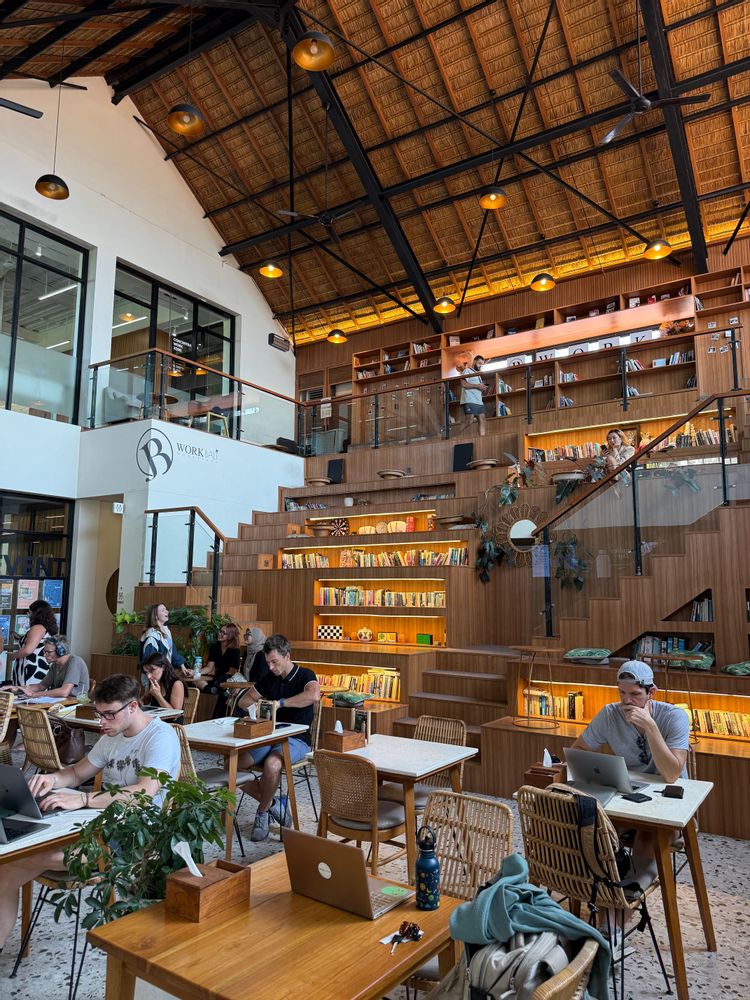 B-work co-working Café Canggu Bali