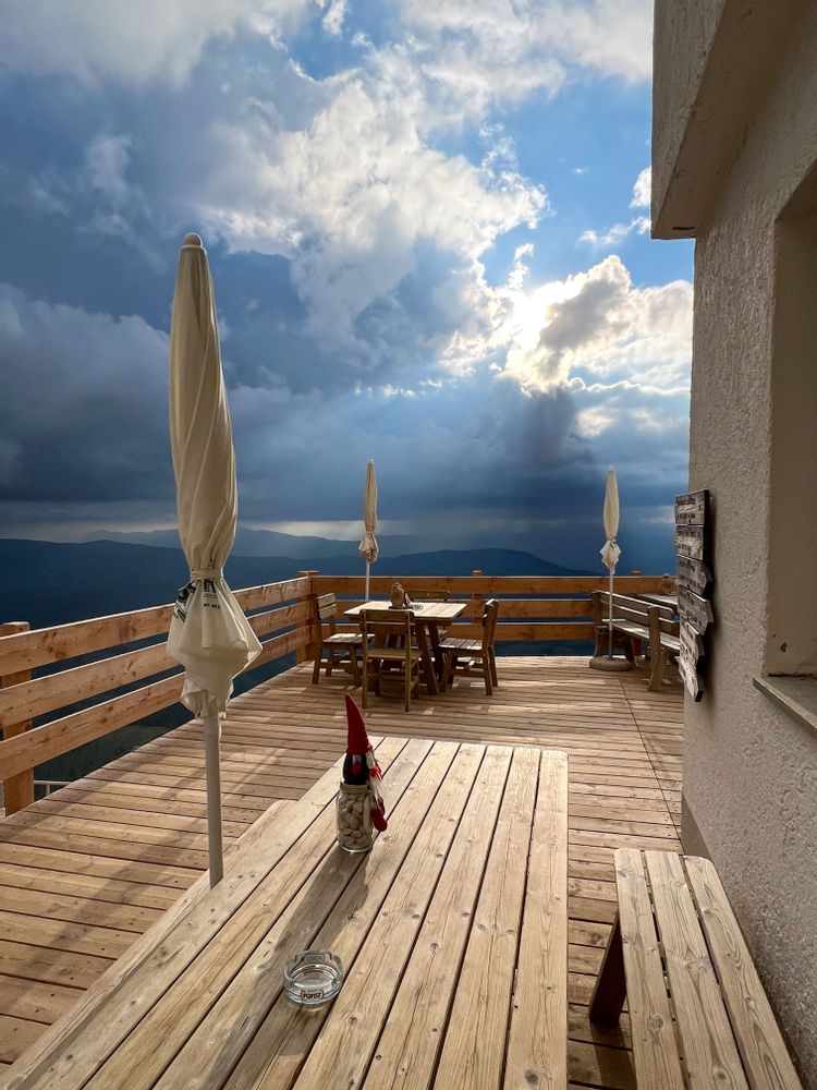 Via Ferrata paso Santner refuge Fronza Dolomites Italie