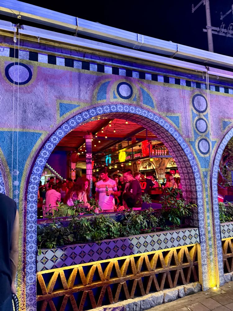 Boite de nuit Mexicola Canggu Indonésie