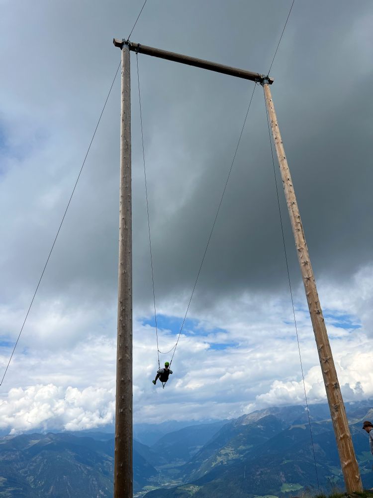 balançoire géante dolomites corones Kronplatz