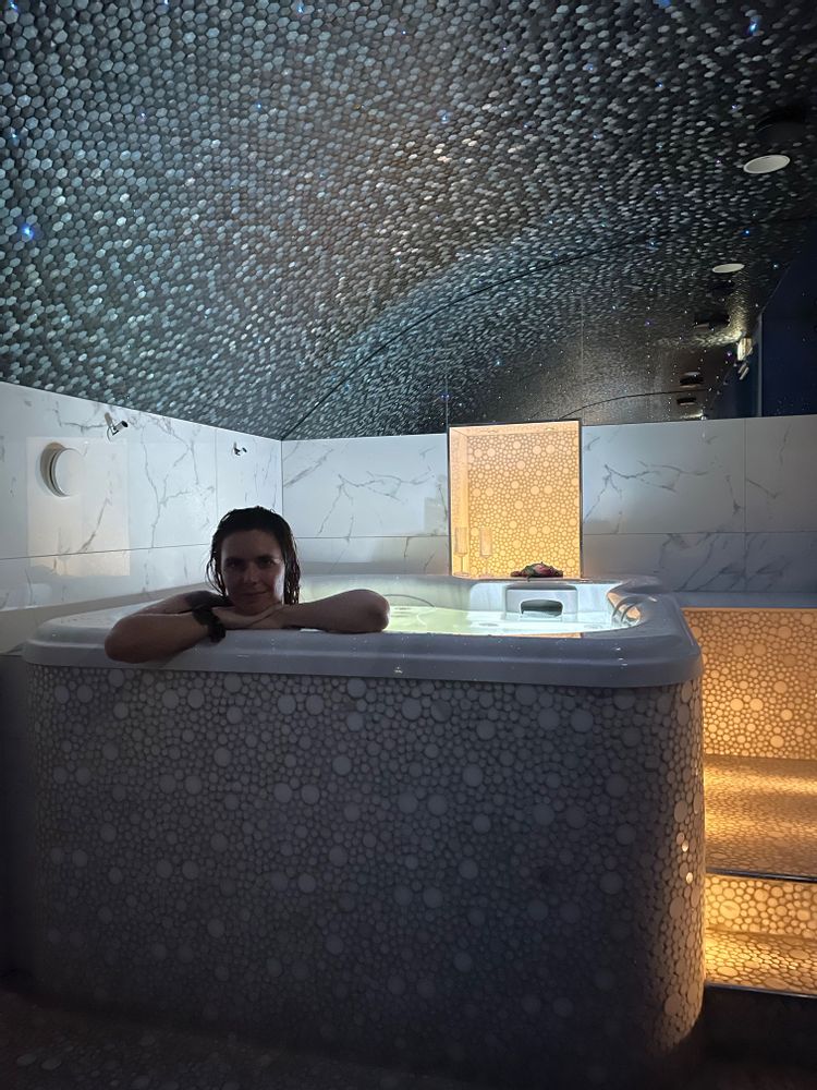 activités insolites paris jacuzzi