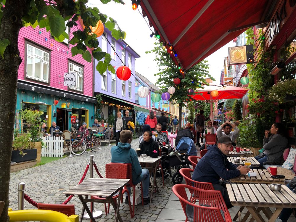 Maisons colorées bars animés - Stavanger - ROAD-TRIP en Norvège