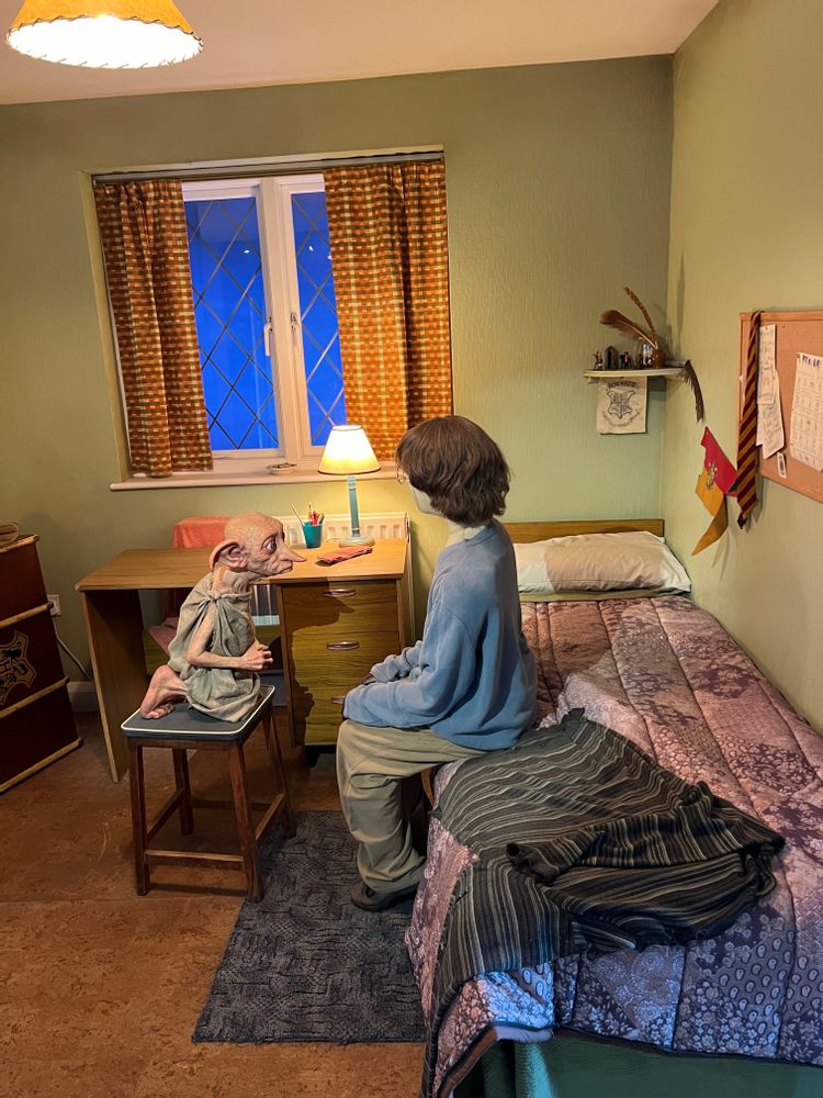 Studios Harry Potter Londres Private Drive Maison des Dursley Harry et Dobby