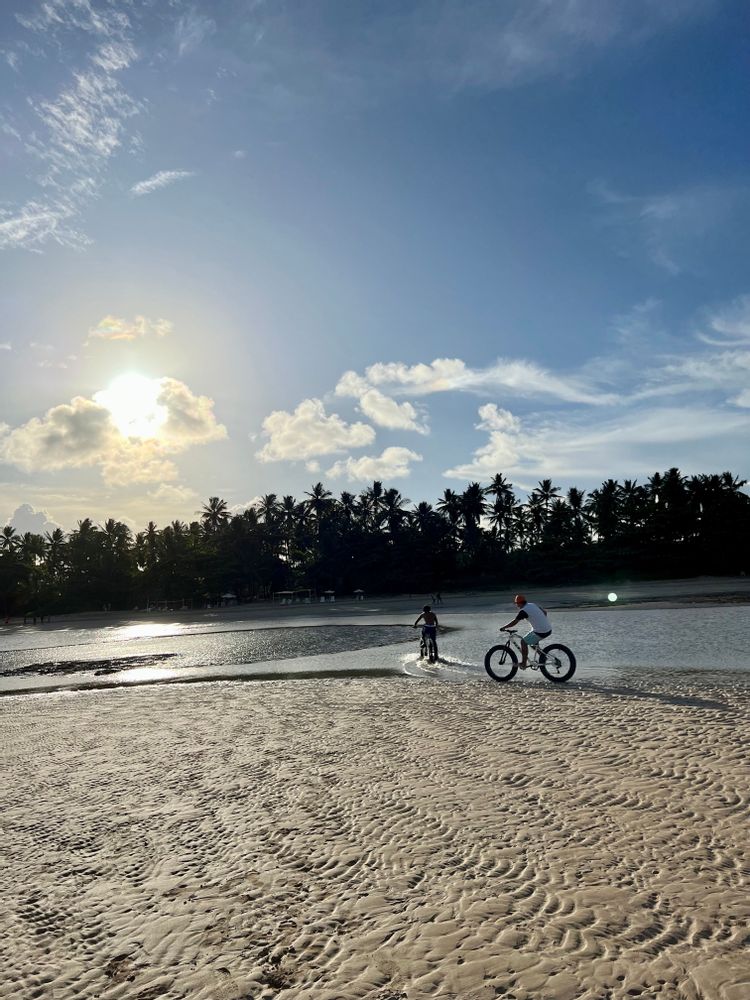 Quarta praia au coucher du soleil Boipeba Tinharé Morro de Sao Paulo Brésil
