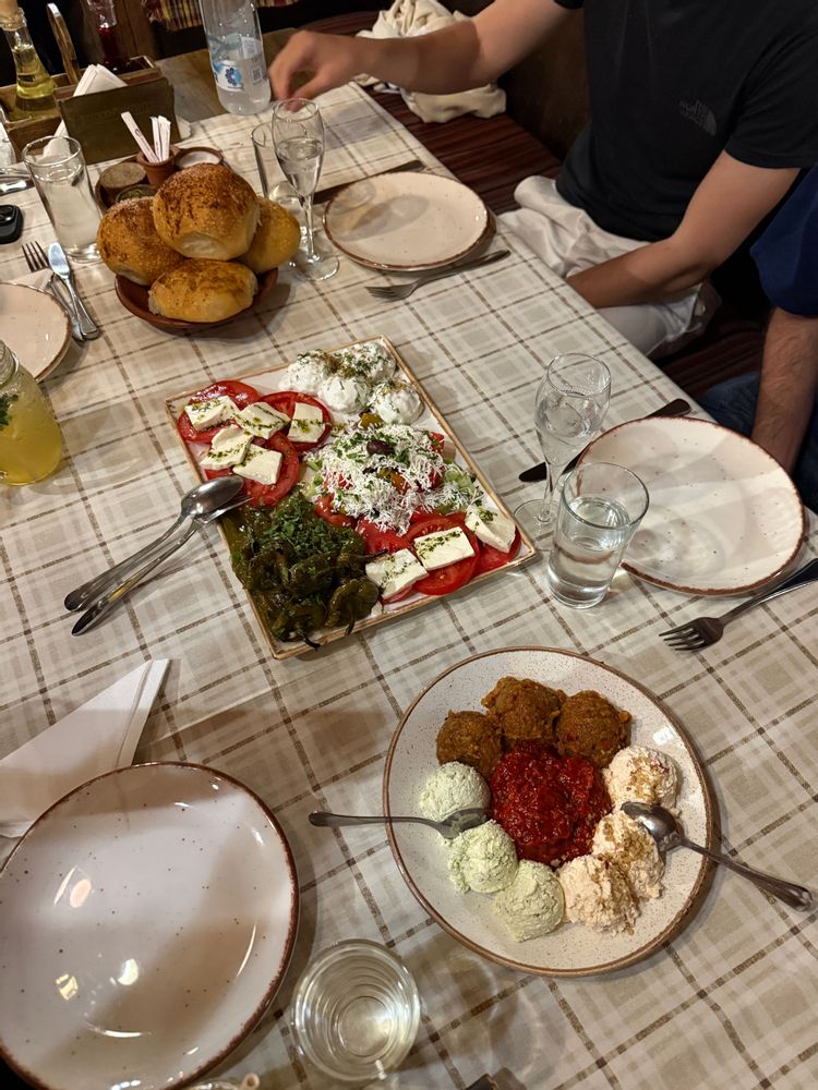 Où manger à Sofia en Bulgarie ? Sous les tilleuls