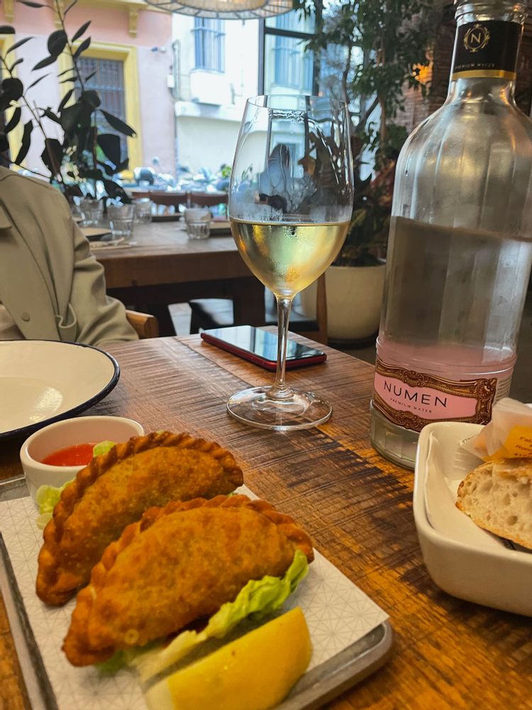 torres y garcia seville empanadas