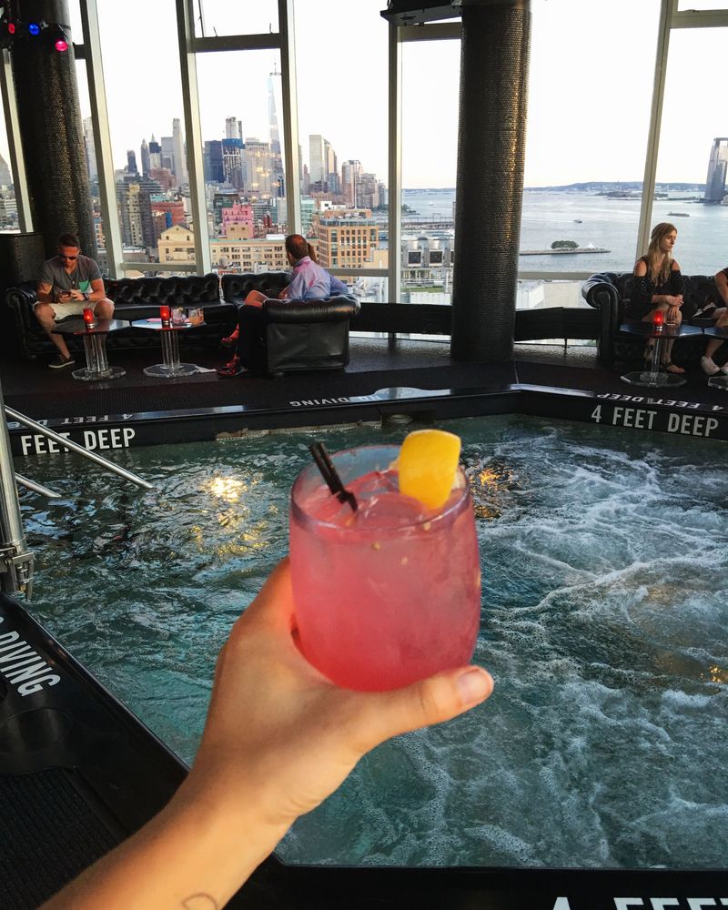 meilleur bar de new york rooftop le bain jacuzzi