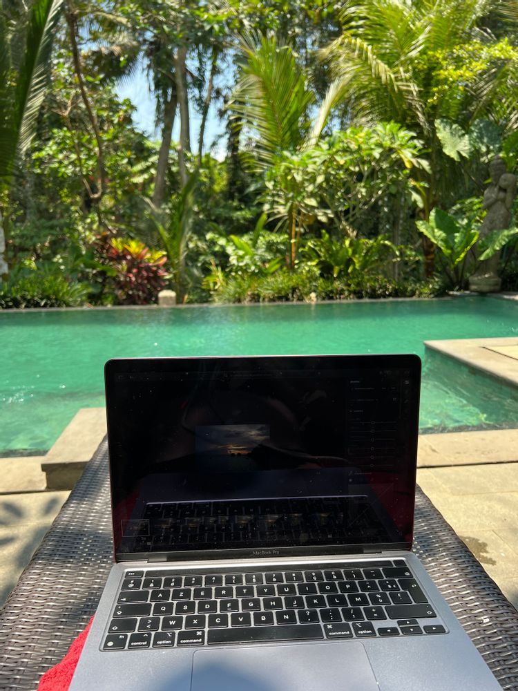 macbook matériel photo vidéo digital nomad