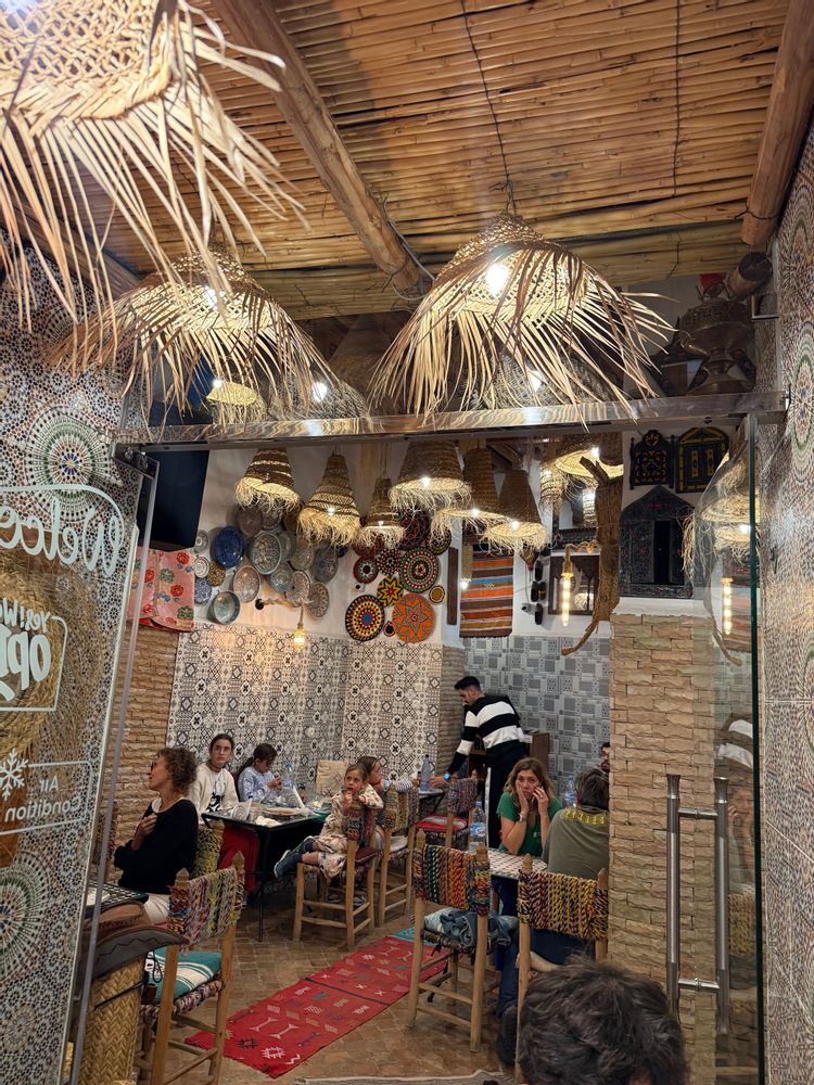 Fès Maroc restaurant local tajine