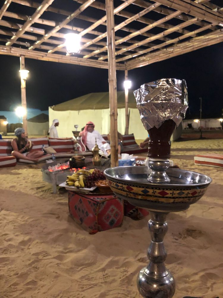 Dubai désert chicha expérience insolite