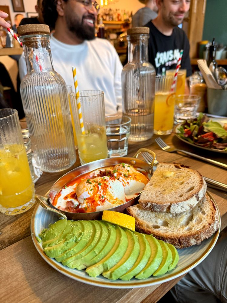 Où manger à Sofia en Bulgarie ? Aria - Meilleur brunch de Sofia - Izzy's café