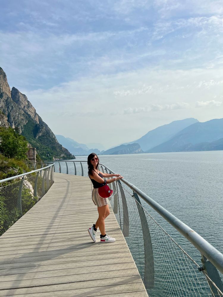 lac de garde italie vespa