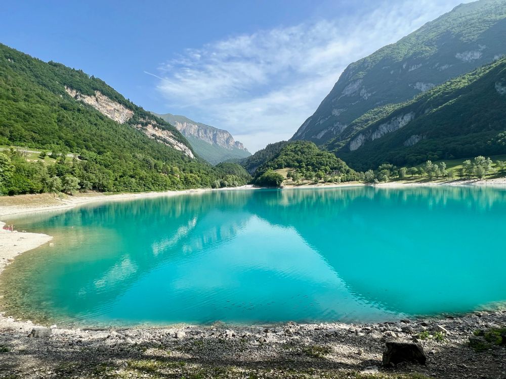 lac de garde italie vespa