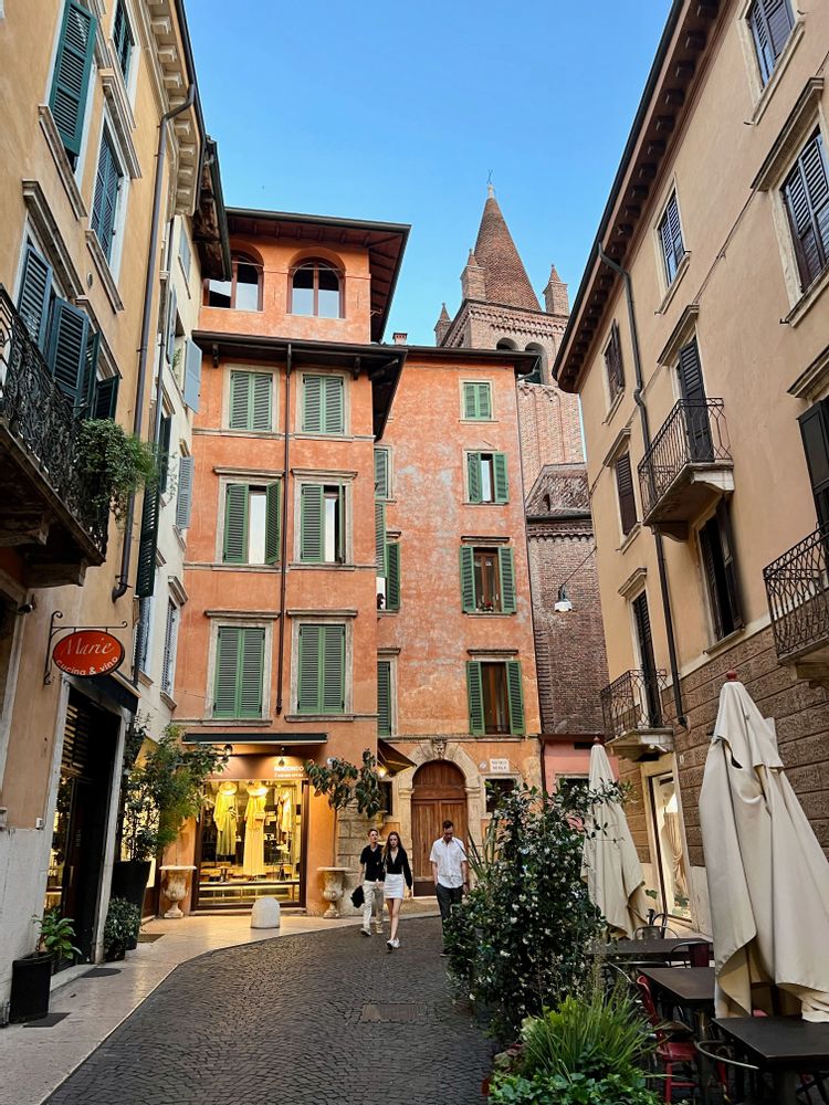 tour du lac de garde italie vespa