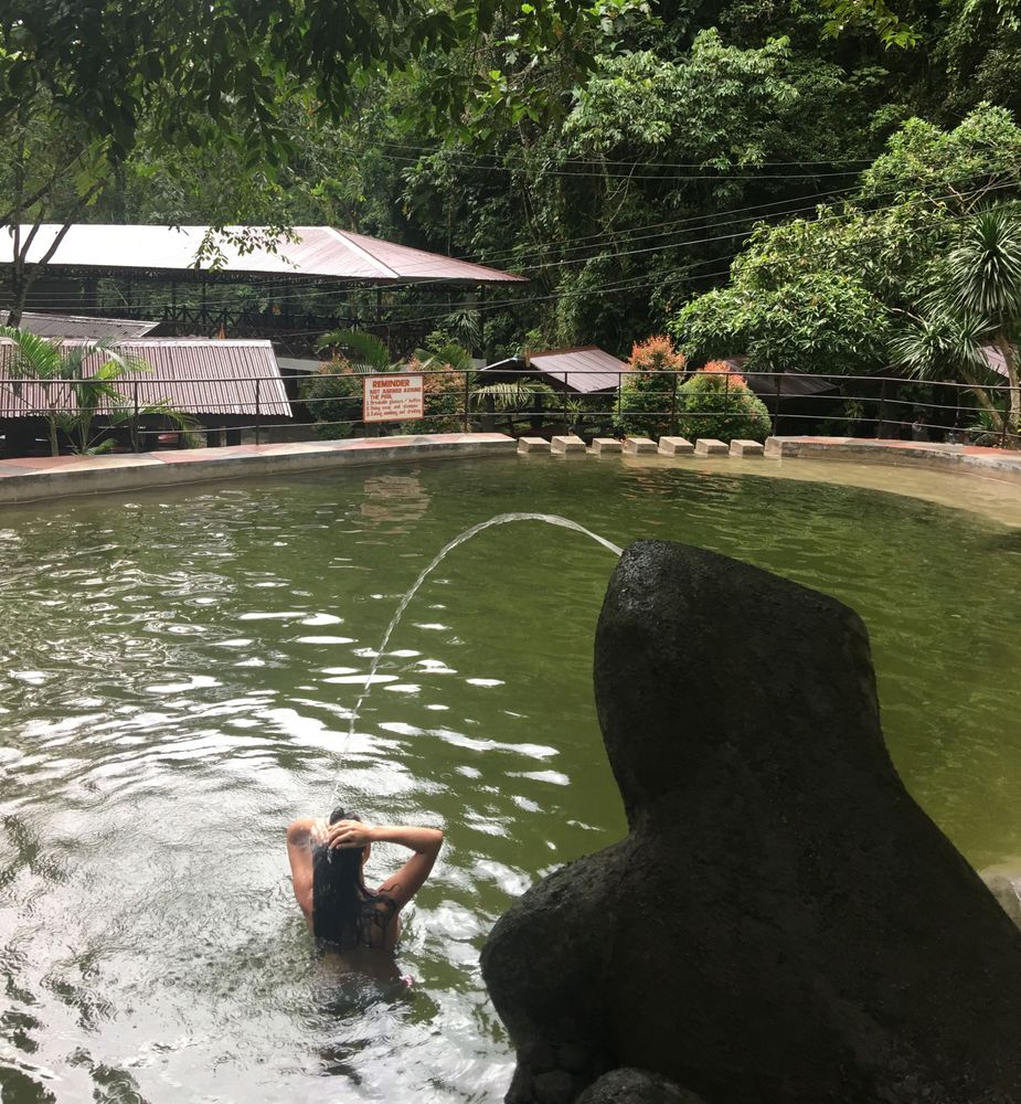 bains sources volcan mayon philippines