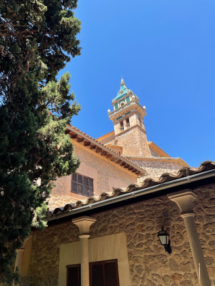 valldemossa majorque village