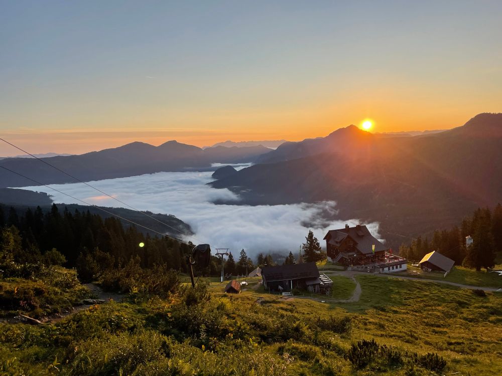 Refuge Gablonzer Via Ferrata Donnerkogel Autriche Stairways to Heaven Intersport Gosausee