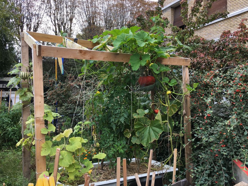Grands Voisins lieux insolites où boire un verre à paris