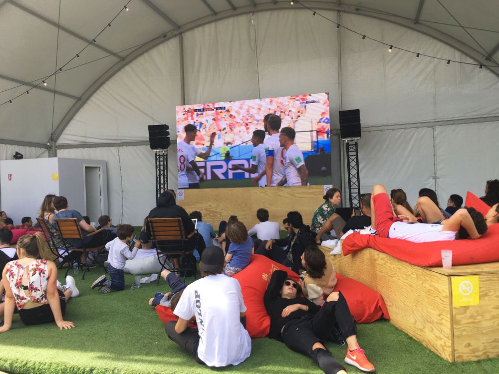 lieux insolites où boire un verre à paris Jardin Suspendu