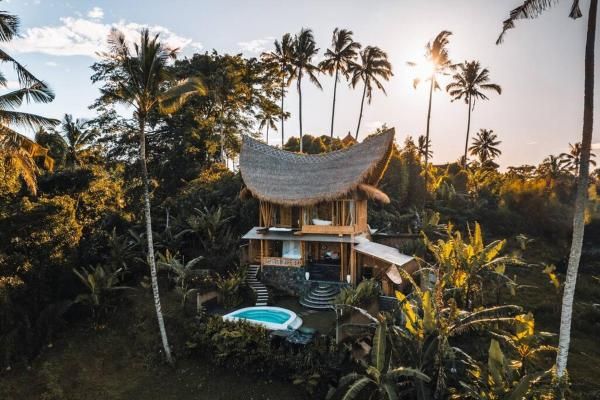 Les plus belles Bamboo House de Bali - Maison & logement en bambou avec piscine privée Bali Indonésie 