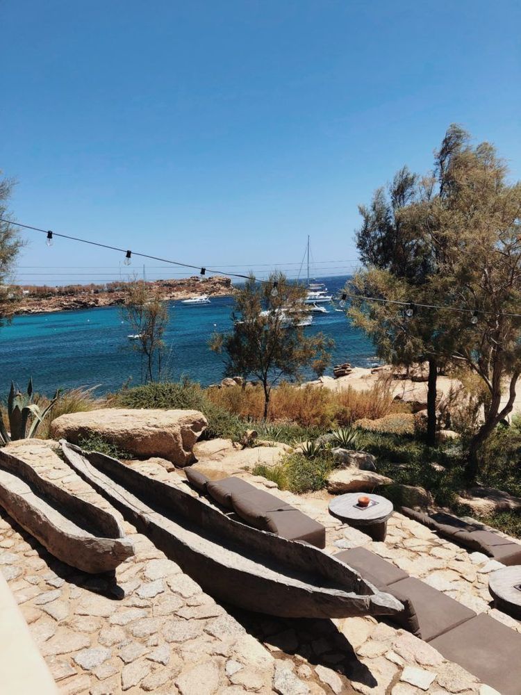 Scorpios Mykonos beach club plage