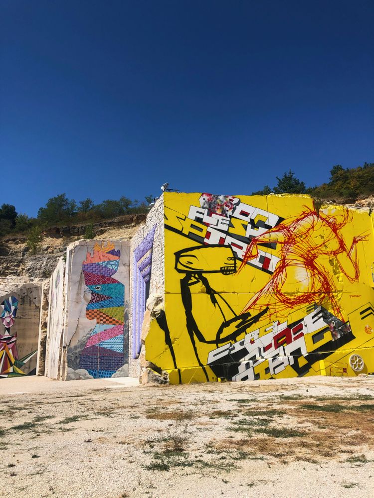 karrière villars fontaine street art dijon bourgogne