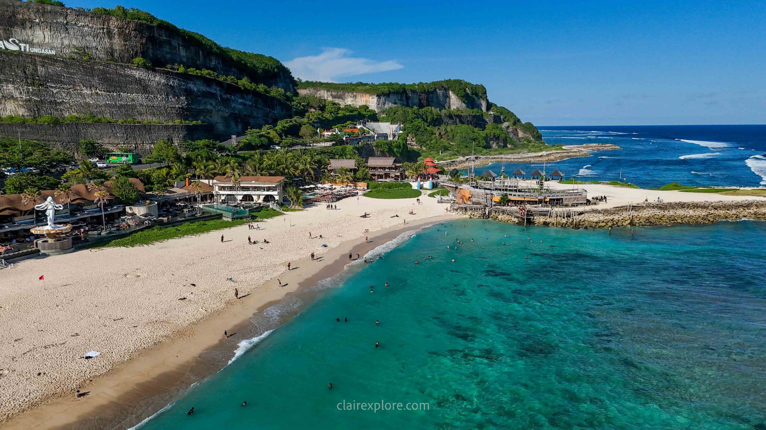 Guide ultime d’Uluwatu à Bali : plages, cafés, restaurants, beach clubs et bonnes adresses